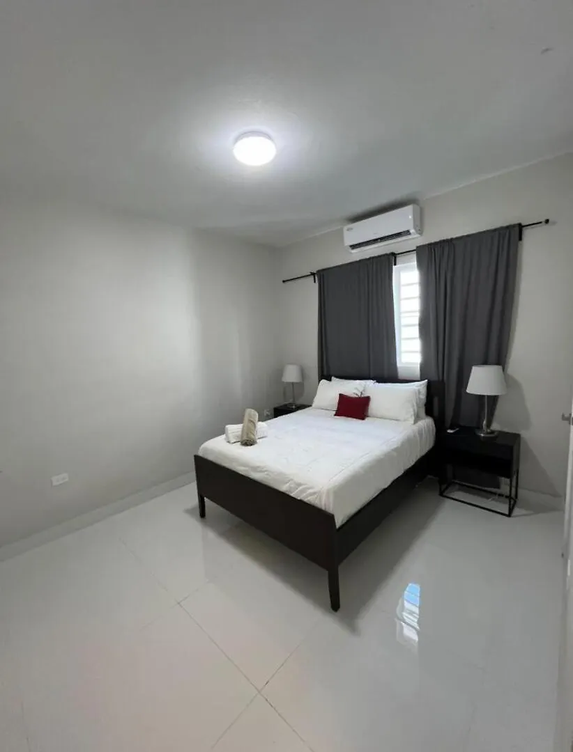 Breathtaking 3-Br Beachside Apt San Juan 0*,